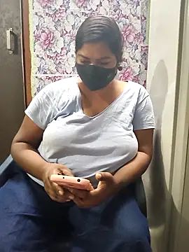 Snapshot of Liyaa_24 chatting on 22, 3, 2026 Liyaa 24 online show from 22, 3, 2026