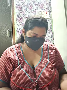 Snapshot of Liyaa_24 chatting on 12, 4, 2026 Liyaa 24 online show from 12, 4, 2026