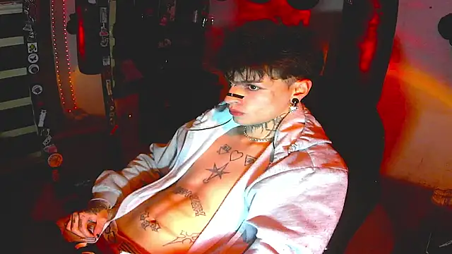 Snapshot of prince_x_dark chatting on 12, 11, 2025 prince x dark online show from 12, 11, 2025