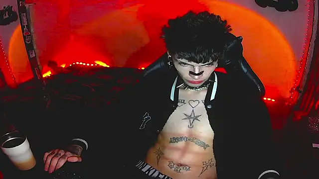 Snapshot of prince_x_dark chatting on 18, 12, 2025 prince x dark online show from 18, 12, 2025