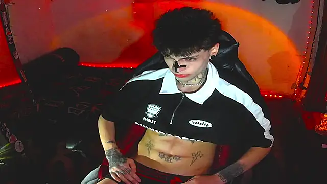 Snapshot of prince_x_dark chatting on 20, 12, 2025 prince x dark online show from 20, 12, 2025