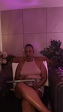 Snapshot of EbonyHorrny chatting on 5, 8, 2026 EbonyHorrny online show from 5, 8, 2026