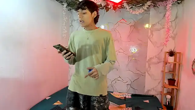 Snapshot of Bastian_boyshot77 chatting on 12, 7, 2026 Bastian boyshot77 online show from 12, 7, 2026