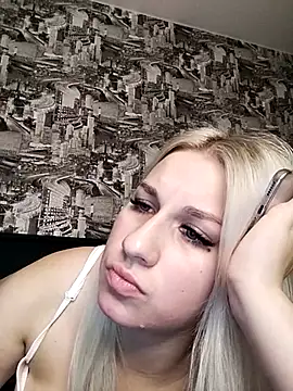 Snapshot of HoneyNelly chatting on 7, 11, 2025 HoneyNelly online show from 7, 11, 2025