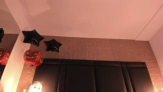 AxelThompson  online show from 25, 10, 2025