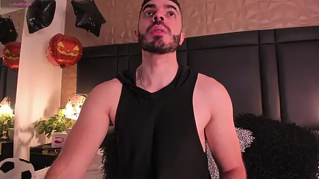 AxelThompson  online show from 29, 10, 2025