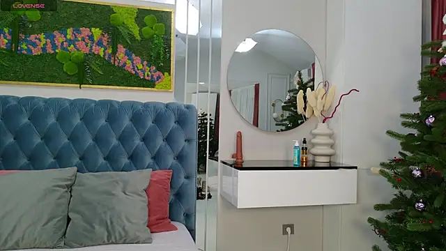 SiennaPierce online show from 21, 12, 2025