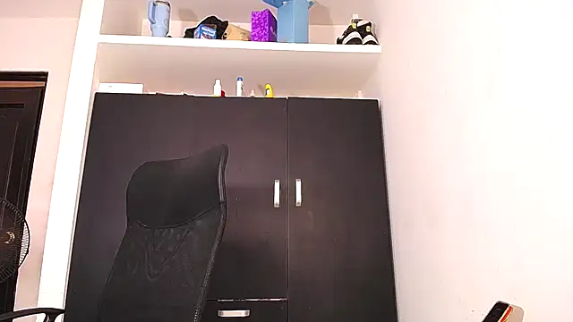 Snapshot of Joan_silva chatting on 25, 4, 2026 Joan silva online show from 25, 4, 2026