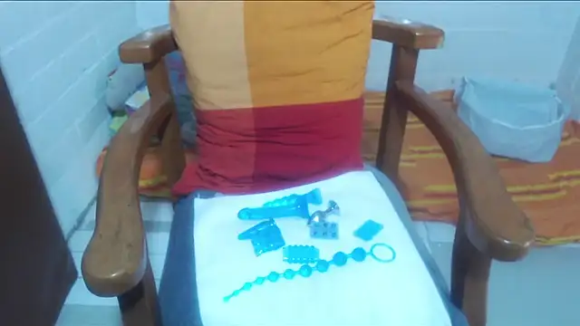 rose-crystal online show from 5, 2, 2026