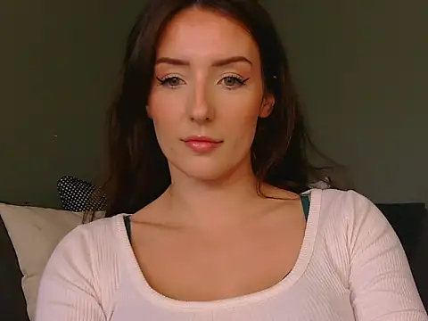 ivy-anne online show from 16, 10, 2025