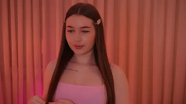 Snapshot of LiaGotti chatting on 25, 11, 2025 LiaGotti online show from 25, 11, 2025