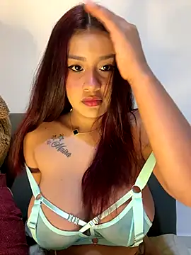 Snapshot of indialatin chatting on 17, 11, 2025 indialatin online show from 17, 11, 2025