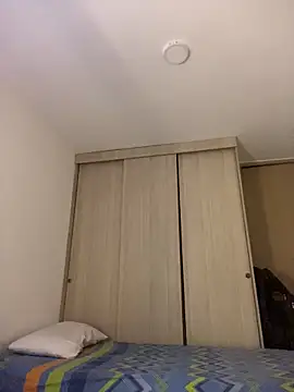 Alexia 24 online show from 5, 4, 2026