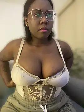 Snapshot of Alexia_24 chatting on 11, 7, 2026 Alexia 24 online show from 11, 7, 2026