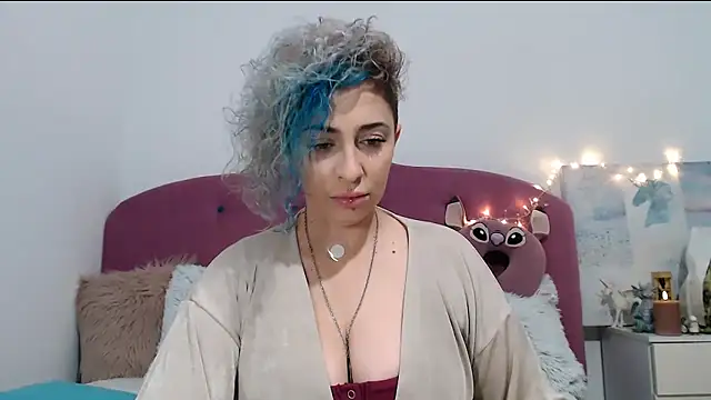 Snapshot of AAARUNY chatting on 8, 10, 2025 AAARUNY online show from 8, 10, 2025