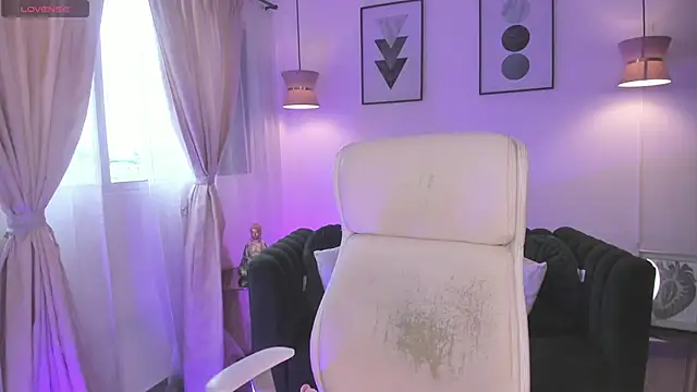 DANDARA THOM online show from 14, 11, 2025