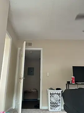 sweetsirenn online show from 17, 4, 2026