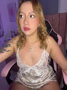 Becca Johnson u online show from 15, 7, 2026