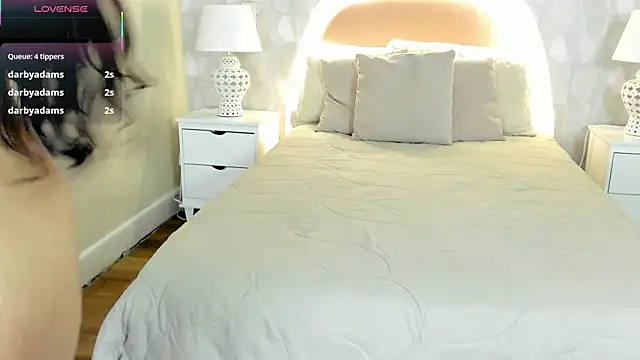 isabella milf  online show from 28, 11, 2025