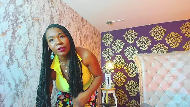 Snapshot of Tyra_Fox chatting on 24, 9, 2025 Tyra Fox online show from 24, 9, 2025