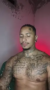 Snapshot of David_tatto1 chatting on 7, 2, 2026 David tatto1 online show from 7, 2, 2026