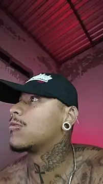 Snapshot of David_tatto1 chatting on 26, 2, 2026 David tatto1 online show from 26, 2, 2026