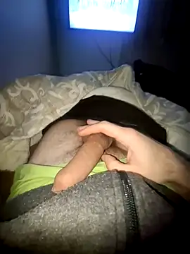 Snapshot of busters32 chatting on 13, 4, 2026 busters32 online show from 13, 4, 2026