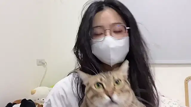 LHeart online show from 23, 9, 2025