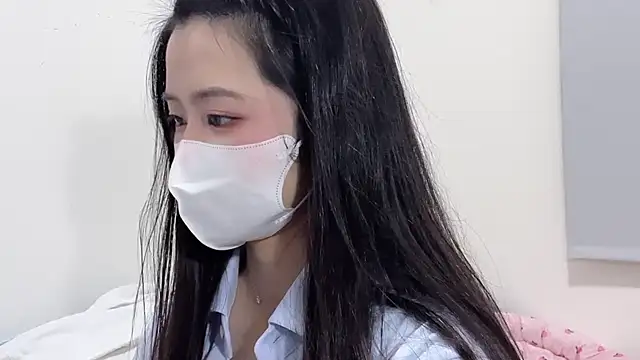 LHeart online show from 7, 11, 2025