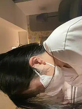 Snapshot of LHeart chatting on 21, 6, 2026 LHeart online show from 21, 6, 2026