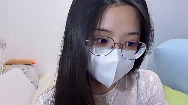 Snapshot of LHeart chatting on 12, 7, 2026 LHeart online show from 12, 7, 2026