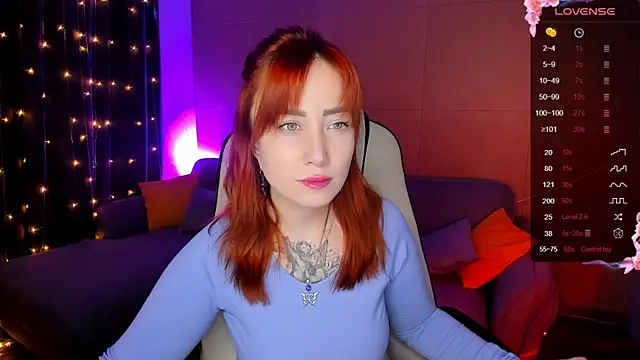 Snapshot of deboramoore chatting on 15, 10, 2025 deboramoore online show from 15, 10, 2025