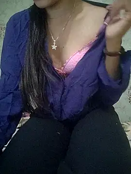 Snapshot of sneha_88 chatting on 6, 10, 2025 sneha 88 online show from 6, 10, 2025