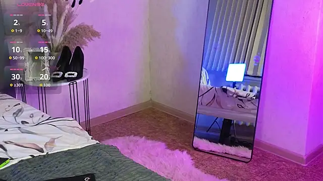 RianaRey online show from 5, 2, 2026