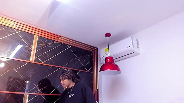 HannyThompson online show from 26, 9, 2025