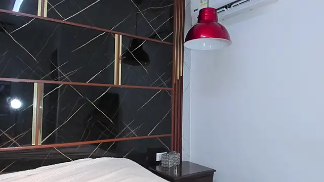 Snapshot of HannyThompson chatting on 19, 3, 2026 HannyThompson online show from 19, 3, 2026