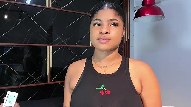 Snapshot of HannyThompson chatting on 11, 4, 2026 HannyThompson online show from 11, 4, 2026