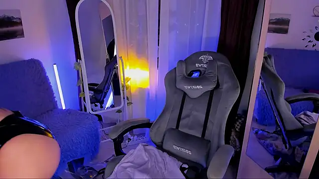 MissClairDeLune online show from 22, 2, 2025