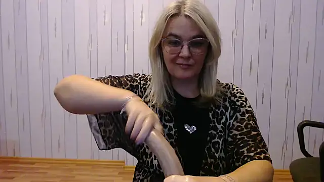 EleanoraDream online show from 7, 11, 2025