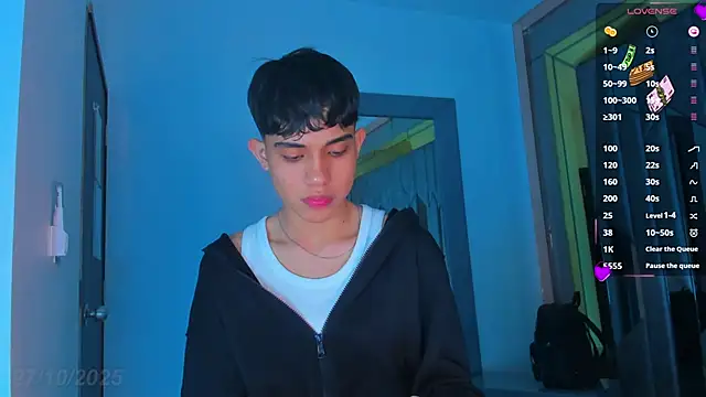 Sebax Young online show from 28, 10, 2025