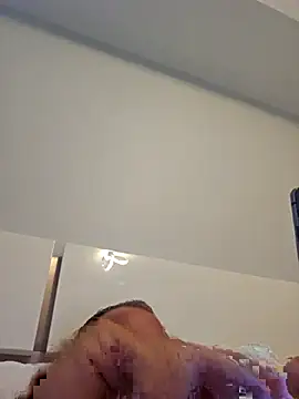 Snapshot of cubanitofeliz40 chatting on 15, 9, 2025 cubanitofeliz40 online show from 15, 9, 2025