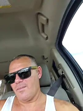 Snapshot of cubanitofeliz40 chatting on 6, 10, 2025 cubanitofeliz40 online show from 6, 10, 2025