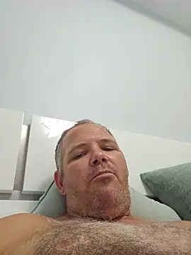 cubanitofeliz40 online show from 13, 7, 2026