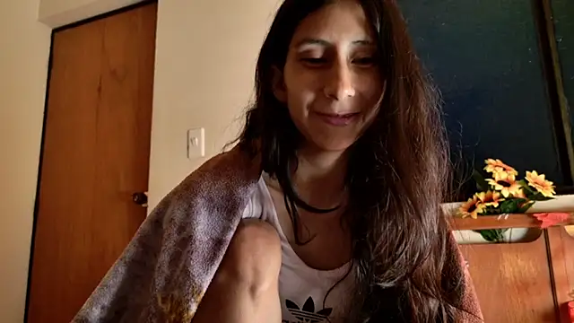 Snapshot of _MoonLipson_ chatting on 3, 10, 2025 MoonLipson online show from 3, 10, 2025