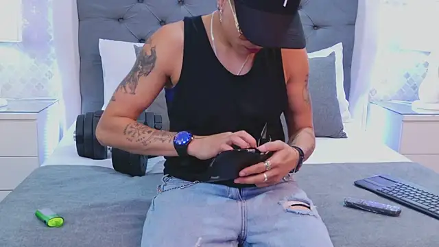 Snapshot of ZoeKrug chatting on 18, 1, 2026 ZoeKrug online show from 18, 1, 2026