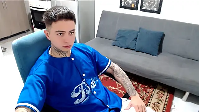 Snapshot of santii_ss chatting on 6, 1, 2026 santii ss online show from 6, 1, 2026