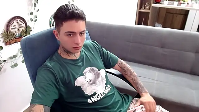 Snapshot of santii_ss chatting on 30, 3, 2026 santii ss online show from 30, 3, 2026