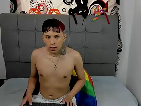 Snapshot of jake_hott1 chatting on 10, 10, 2025 jake hott1 online show from 10, 10, 2025