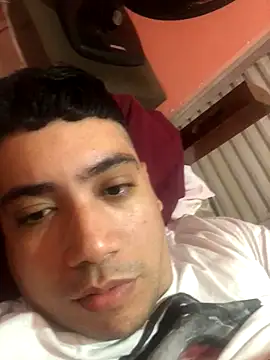 Snapshot of Paulo199117 chatting on 17, 10, 2025 Paulo199117 online show from 17, 10, 2025