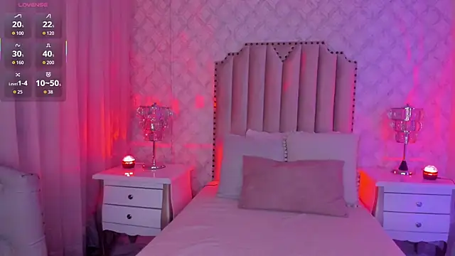 Snapshot of Yourwishisme_val chatting on 6, 10, 2025 Yourwishisme val online show from 6, 10, 2025